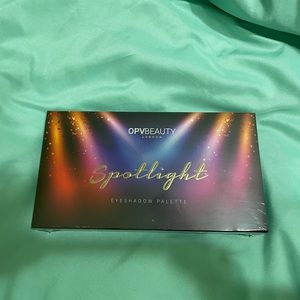 Spotlight Eyeshadow Palette